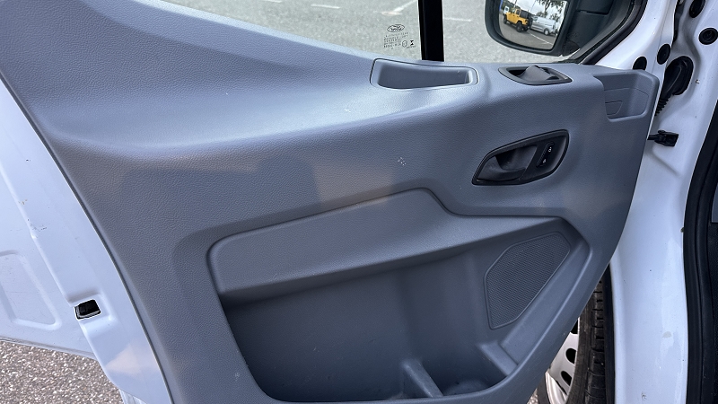 Ford Transit - PLATEAU CABINE 350 L3 2.0 TDCI - 170 PROPULSION RJ TREND