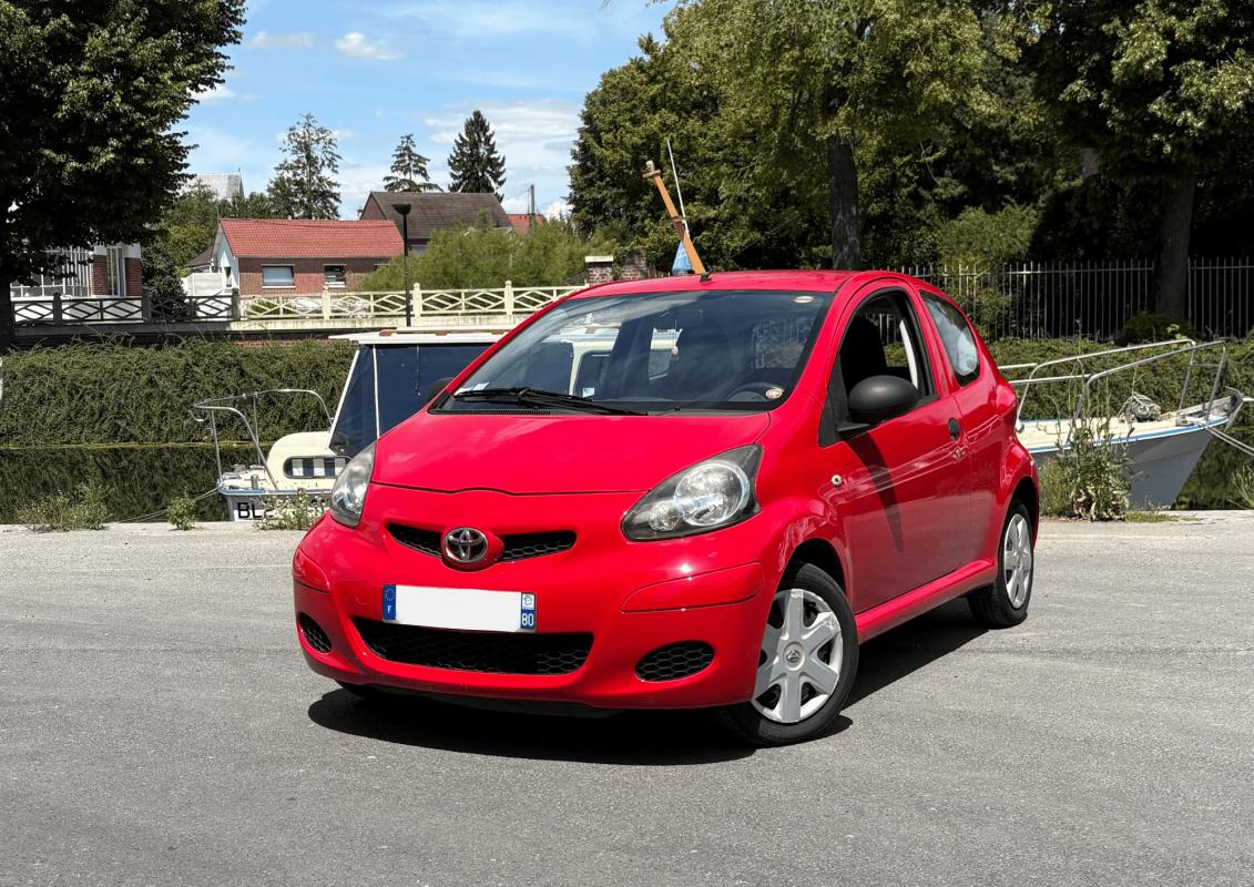 Toyota Aygo - VVTI 1.0 3 PTS PHASE 2 70 CH